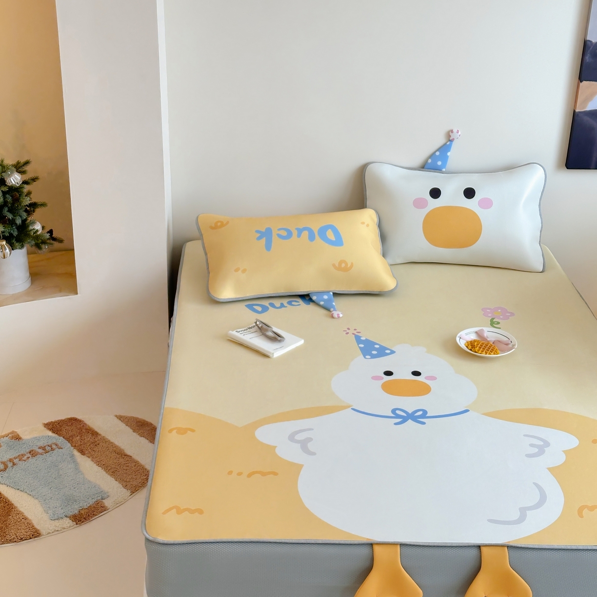 91家纺网 家纺一手货源 找家纺 觅糖家纺 2025春夏新款大版异形卡通凉席席子 萌萌鸭
