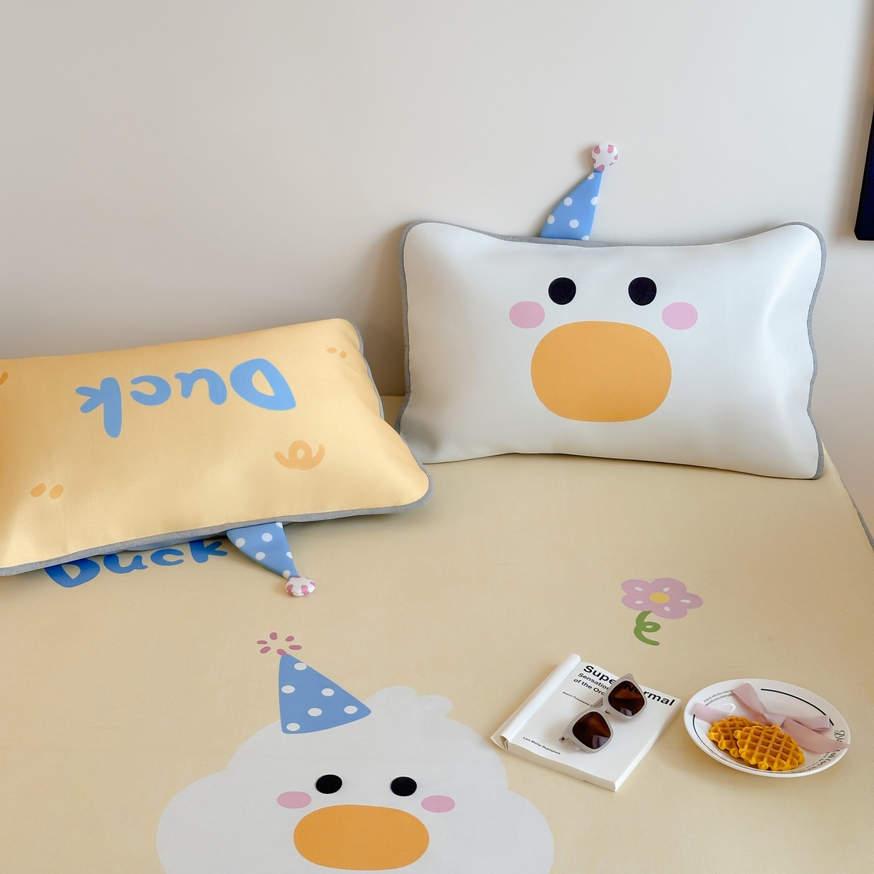 91家纺网 家纺一手货源 找家纺 觅糖家纺 2025春夏新款大版异形卡通凉席席子 萌萌鸭