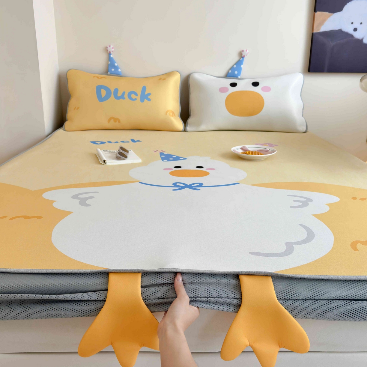 91家纺网 家纺一手货源 找家纺 觅糖家纺 2025春夏新款大版异形卡通凉席席子 萌萌鸭
