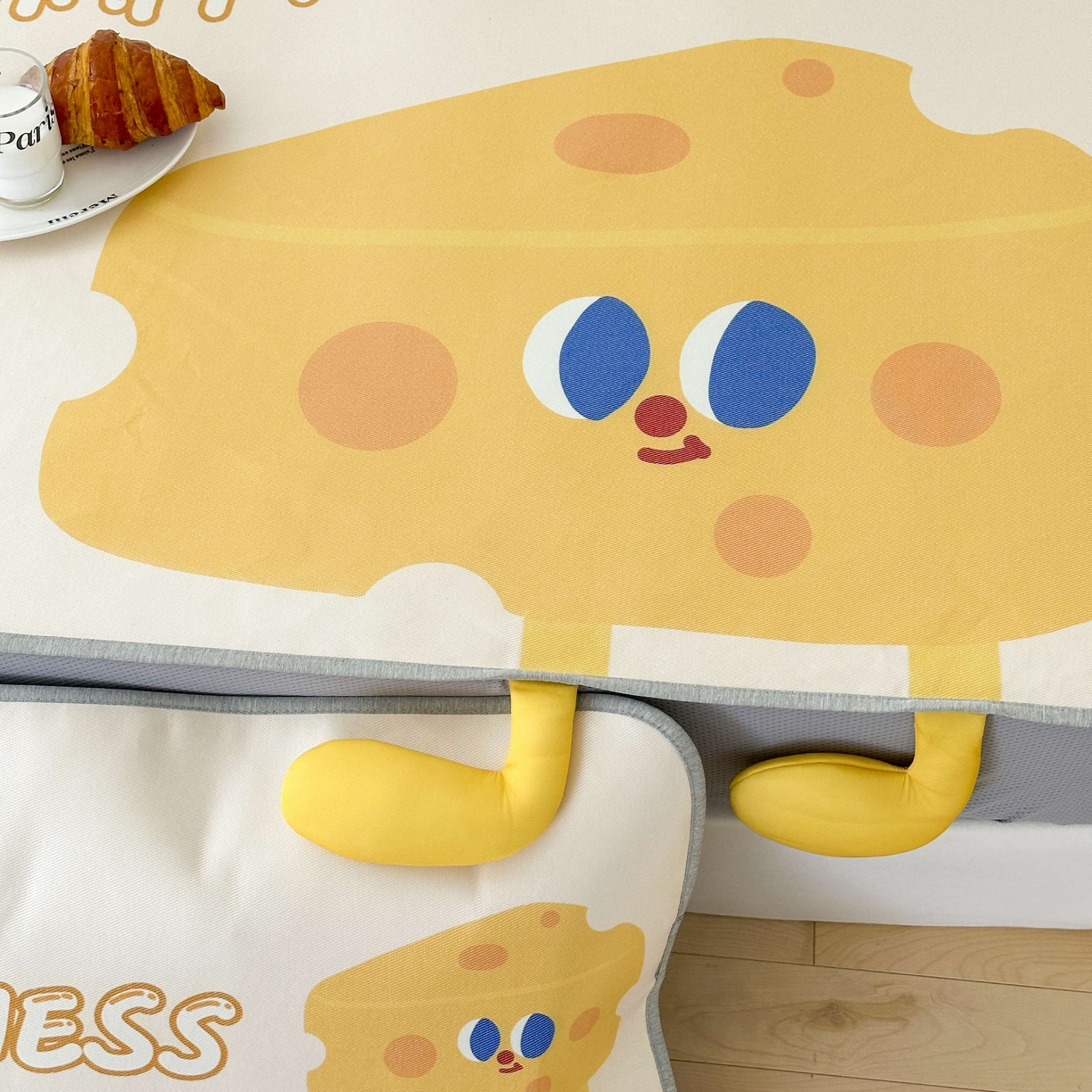 91家纺网 家纺一手货源 找家纺 觅糖家纺 2025春夏新款大版异形卡通凉席席子 奶酪芝士