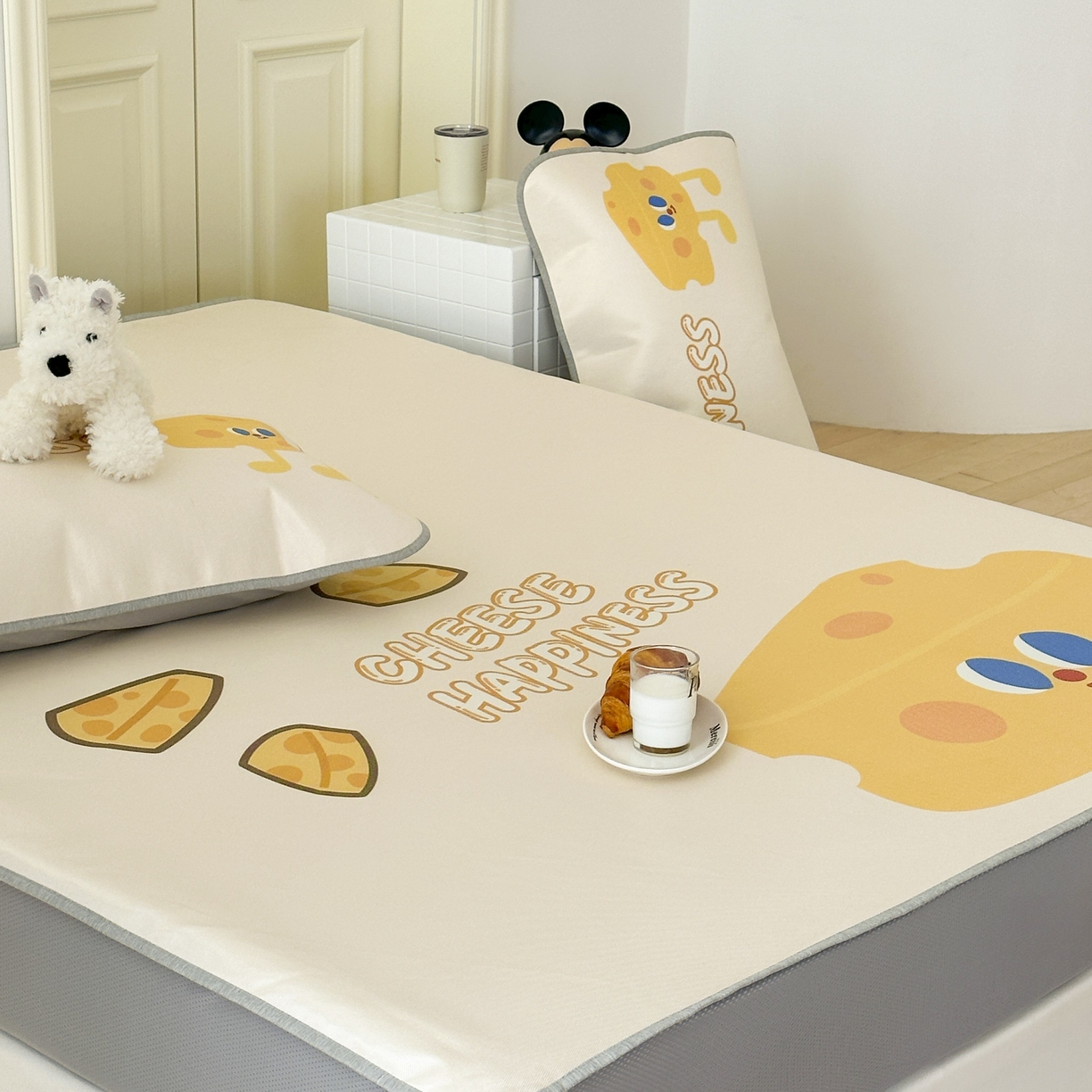 91家纺网 家纺一手货源 找家纺 觅糖家纺 2025春夏新款大版异形卡通凉席席子 奶酪芝士