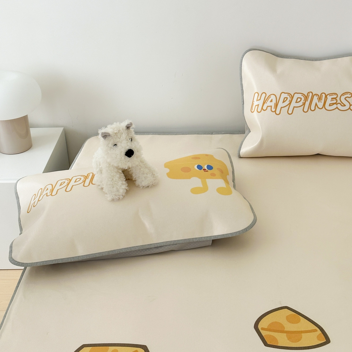 91家纺网 家纺一手货源 找家纺 觅糖家纺 2025春夏新款大版异形卡通凉席席子 奶酪芝士