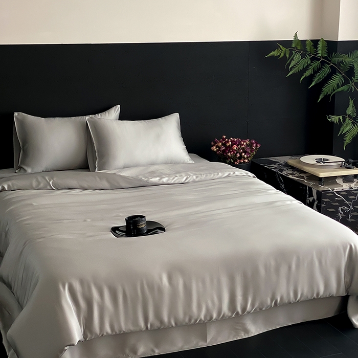 91家纺网 家纺一手货源 找家纺 禾时  2025新款奥地利进口兰精天丝莱赛尔四件套纯色双拼三件套 云纱灰