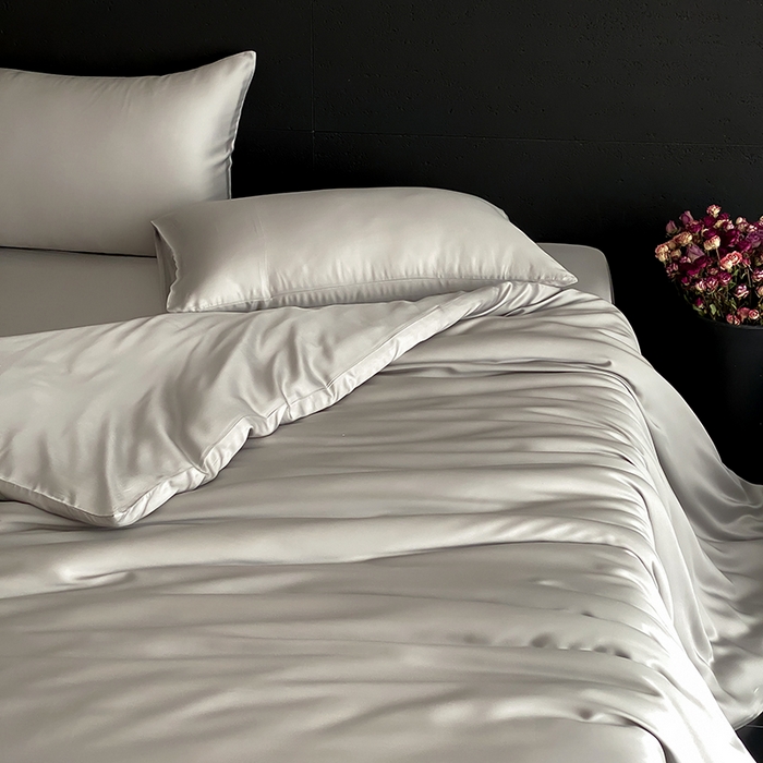 91家纺网 家纺一手货源 找家纺 禾时  2025新款奥地利进口兰精天丝莱赛尔四件套纯色双拼三件套 云纱灰