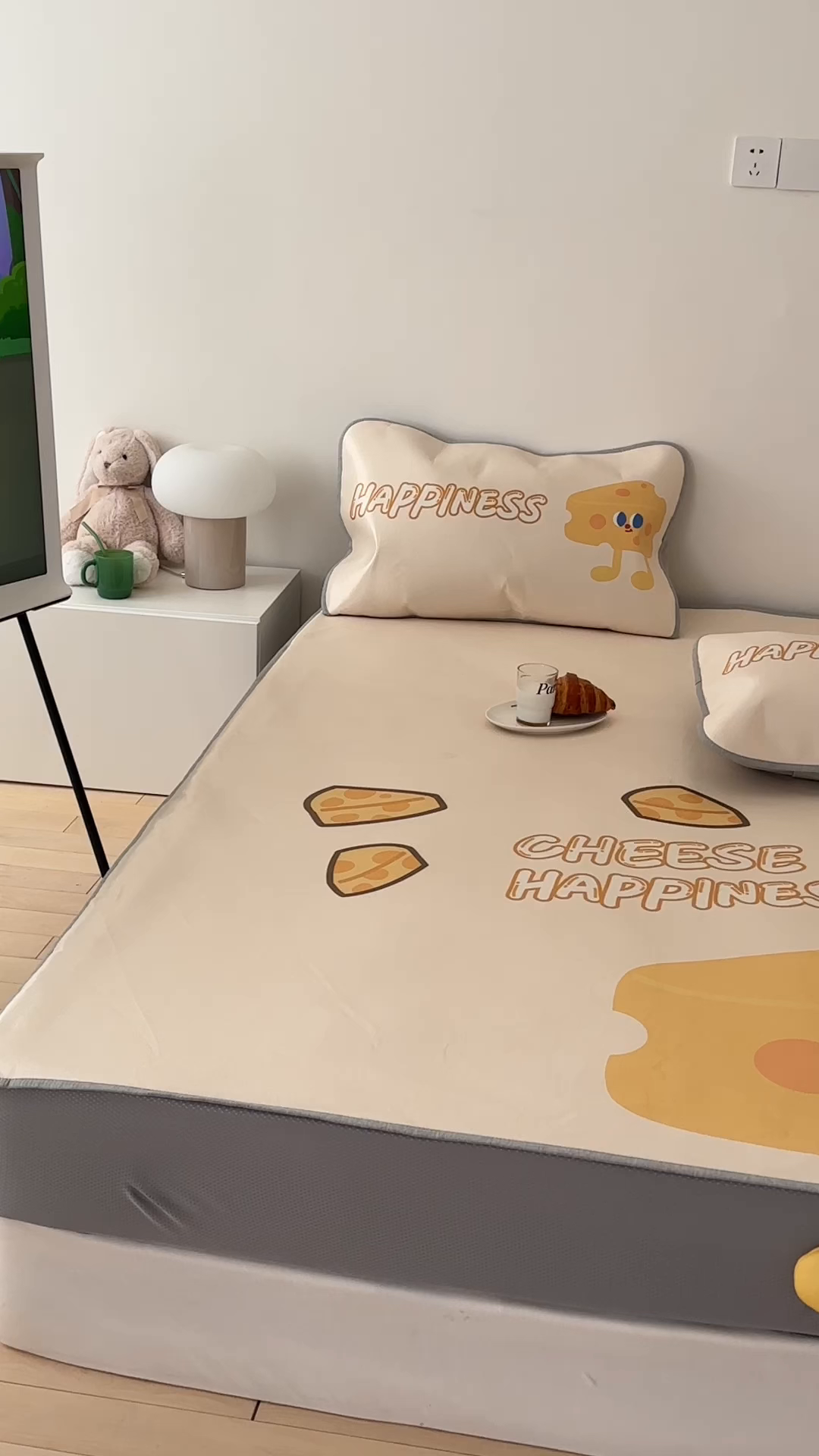 91家纺网 家纺一手货源 找家纺 觅糖家纺 2025春夏新款大版异形卡通凉席席子 奶酪芝士