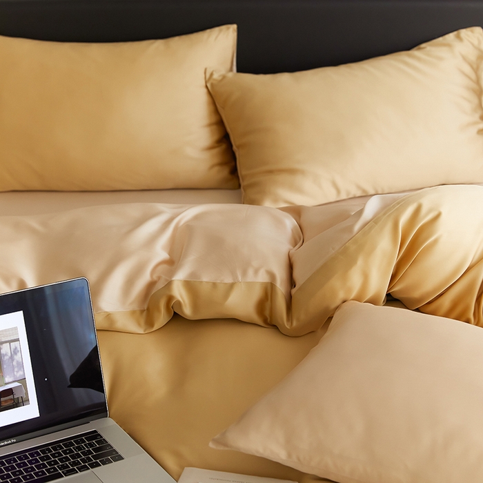 91家纺网 家纺一手货源 找家纺 禾时  2025新款奥地利进口兰精天丝莱赛尔四件套纯色双拼三件套 芝士黄-沙茶色