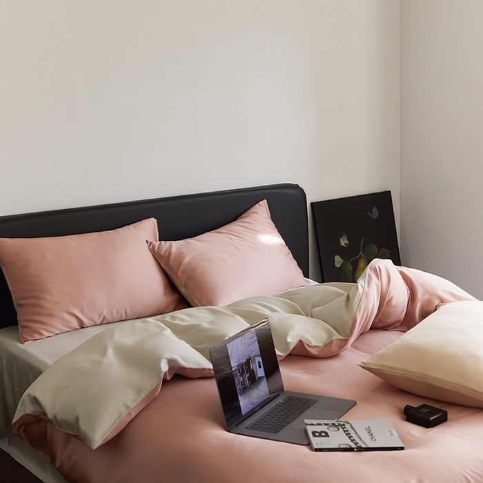 91家纺网 家纺一手货源 找家纺 禾时  2025新款奥地利进口兰精天丝莱赛尔四件套纯色双拼三件套 芝芝桃桃-极地白