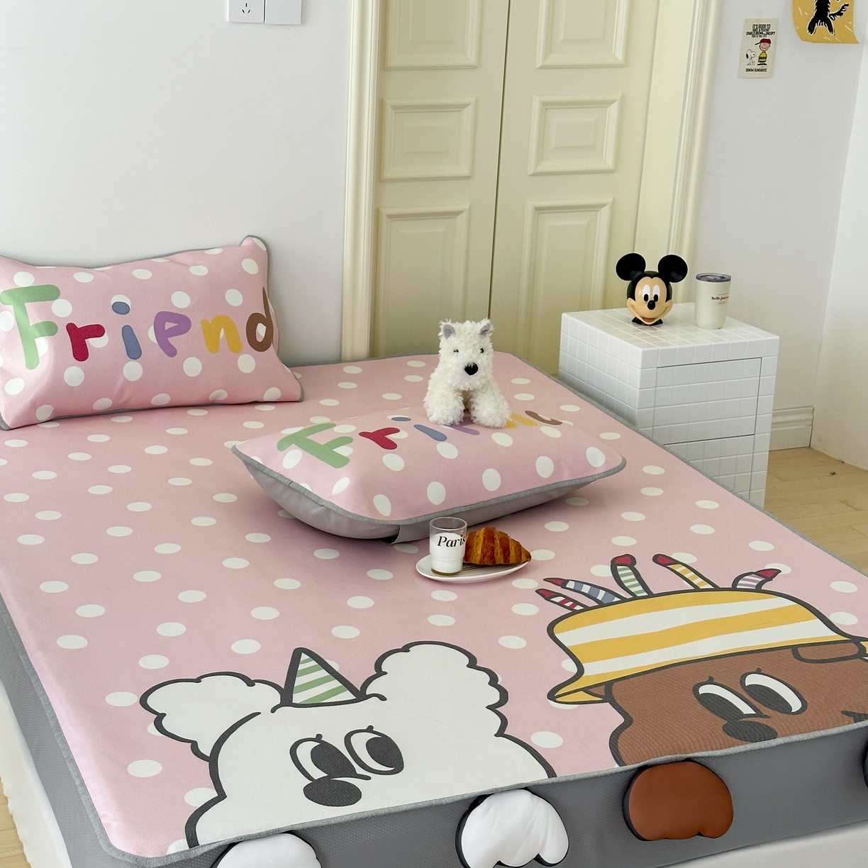 91家纺网 家纺一手货源 找家纺 觅糖家纺 2025春夏新款大版异形卡通凉席席子 生日快乐