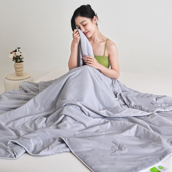 91家纺网 家纺一手货源 找家纺 金帛坊 2025新款凉感丝氨纶夏被夏凉被空调被 高级灰