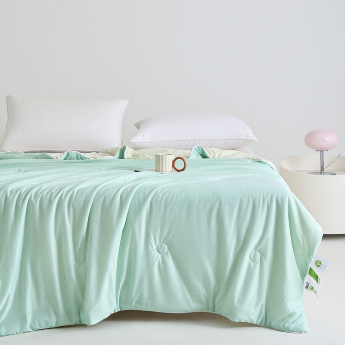 91家纺网 家纺一手货源 找家纺 金帛坊 2025新款凉感丝氨纶夏被夏凉被空调被 绿拼米黄