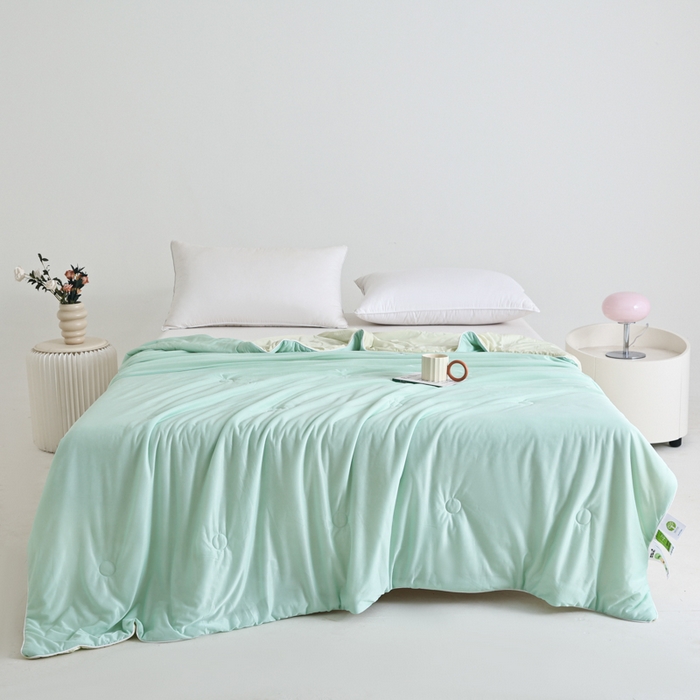 91家纺网 家纺一手货源 找家纺 金帛坊 2025新款凉感丝氨纶夏被夏凉被空调被 绿拼米黄