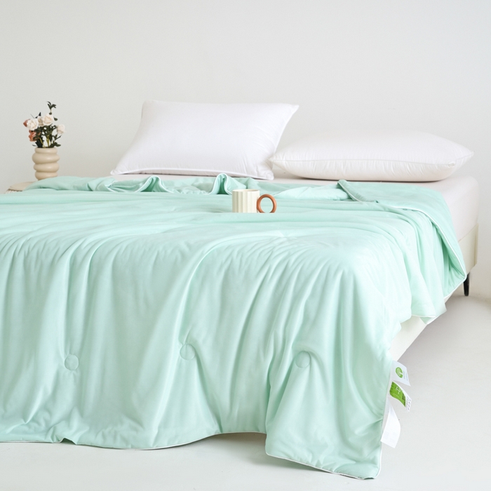 91家纺网 家纺一手货源 找家纺 金帛坊 2025新款凉感丝氨纶夏被夏凉被空调被 清新绿