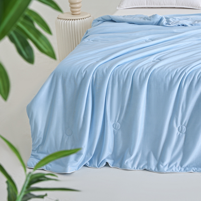 91家纺网 家纺一手货源 找家纺 金帛坊 2025新款凉感丝氨纶夏被夏凉被空调被 天空蓝