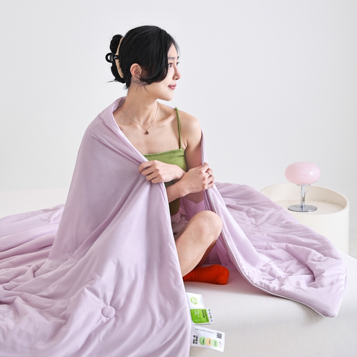 91家纺网 家纺一手货源 找家纺 金帛坊 2025新款凉感丝氨纶夏被夏凉被空调被 优雅紫