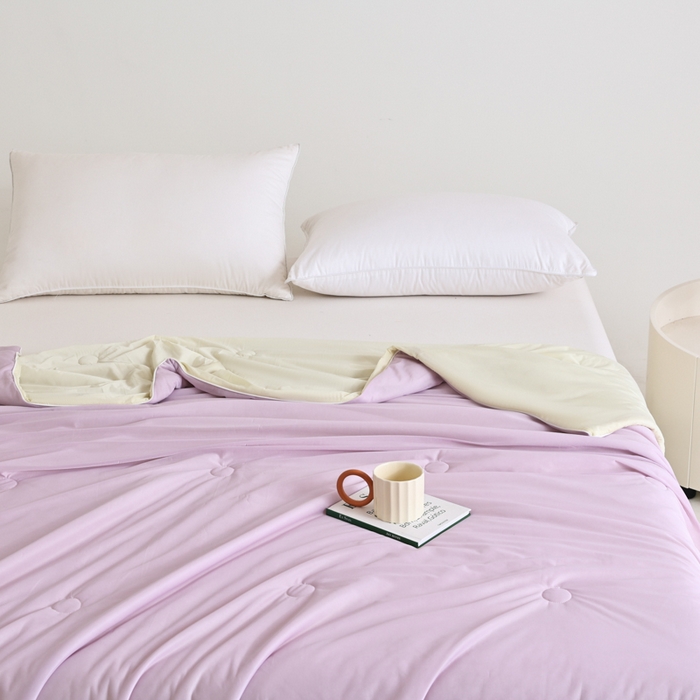 91家纺网 家纺一手货源 找家纺 金帛坊 2025新款凉感丝氨纶夏被夏凉被空调被 紫拼米黄