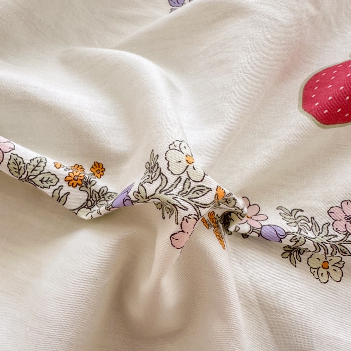 91家纺网 家纺一手货源 找家纺  （提供买家秀 爆款花型 不断货）2025新款单被套全棉印花单被套小清新简约系列单被套 草莓兔