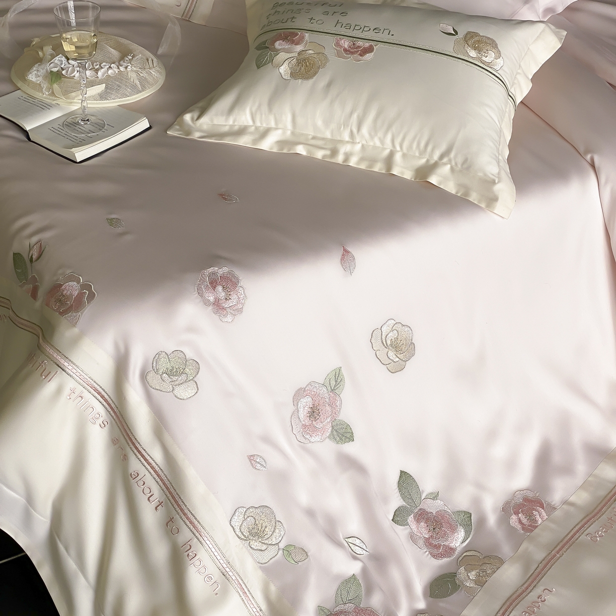 91家纺网 家纺一手货源 找家纺 MIU缪家居 2025新款60支兰精天丝四件套 沁山茶-山茶粉