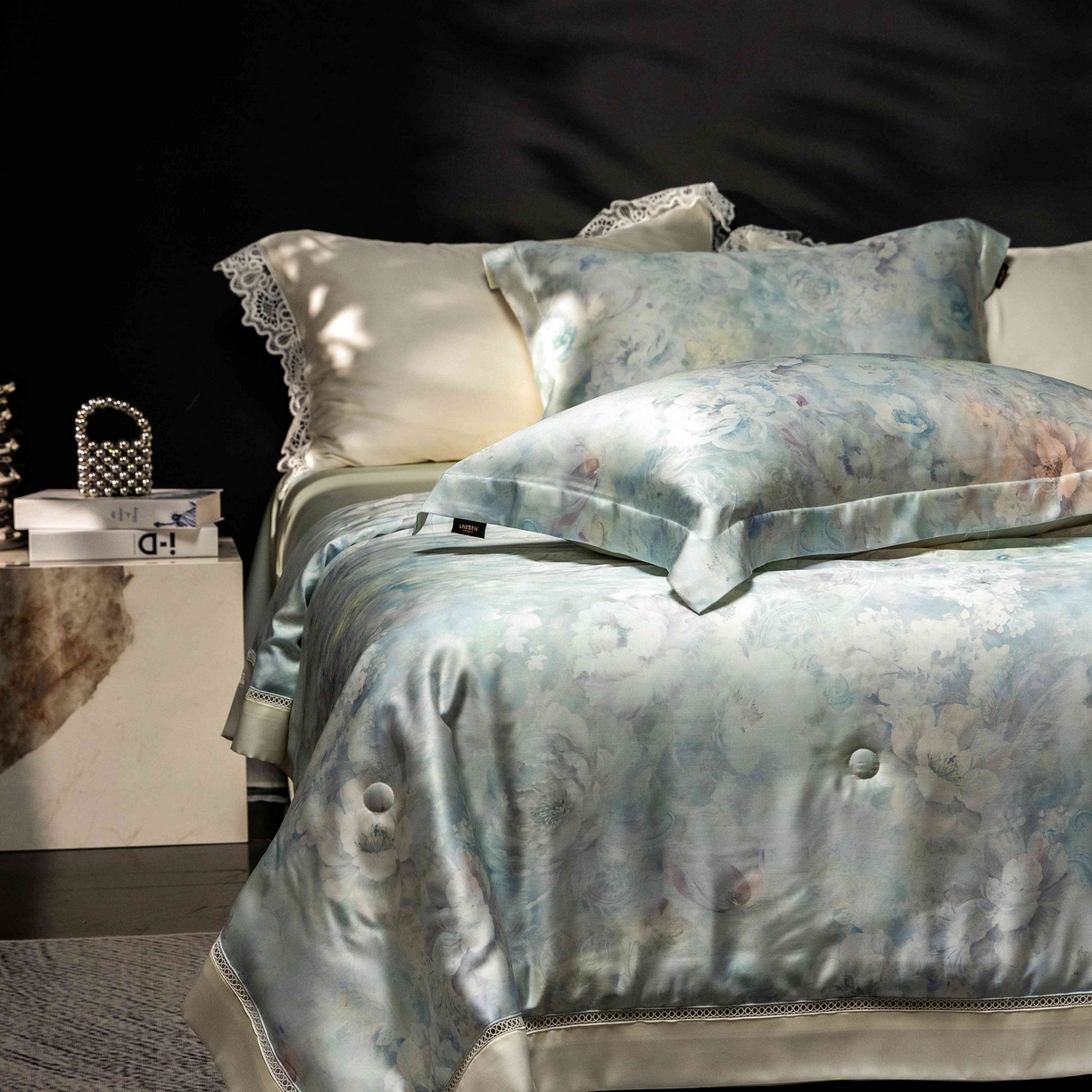 丽笙被芯 2025新款A类兰精天丝印花naia镂空夏被夏凉被空调被 秘密花园-蓝