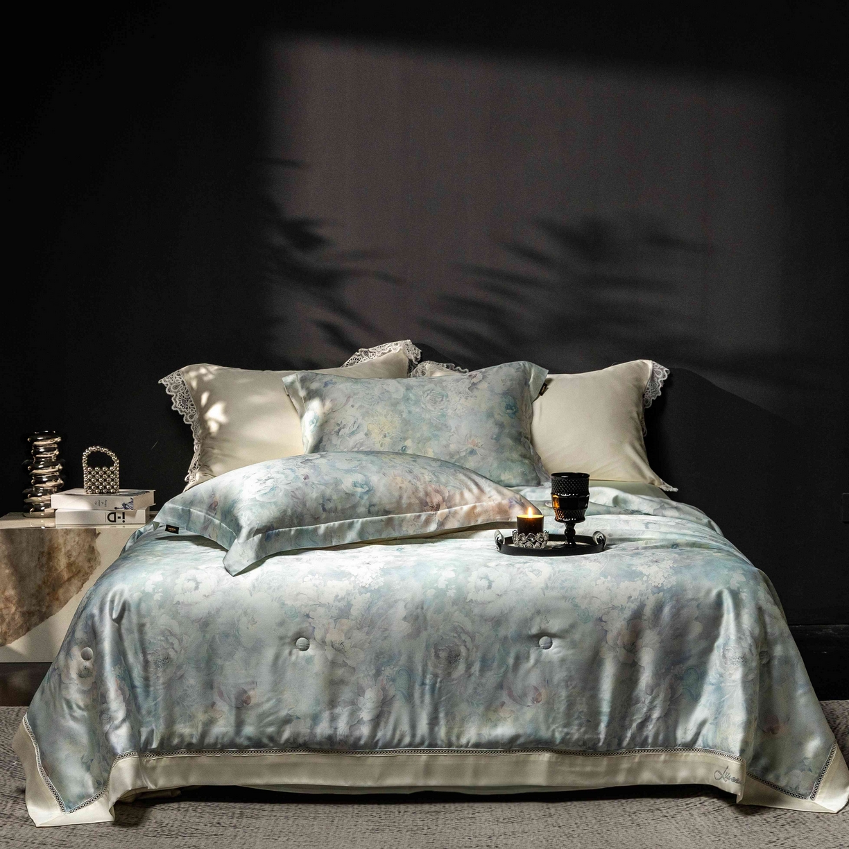 91家纺网 家纺一手货源 找家纺 丽笙被芯 2025新款A类兰精天丝印花naia镂空夏被夏凉被空调被 秘密花园-蓝