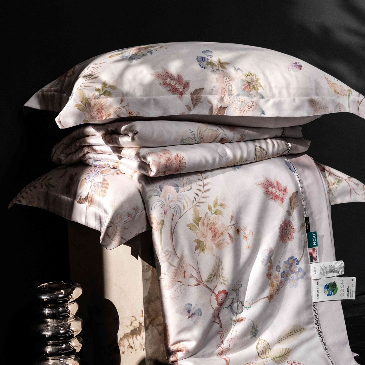 91家纺网 家纺一手货源 找家纺 丽笙被芯 2025新款A类兰精天丝印花naia镂空夏被夏凉被空调被 韵色