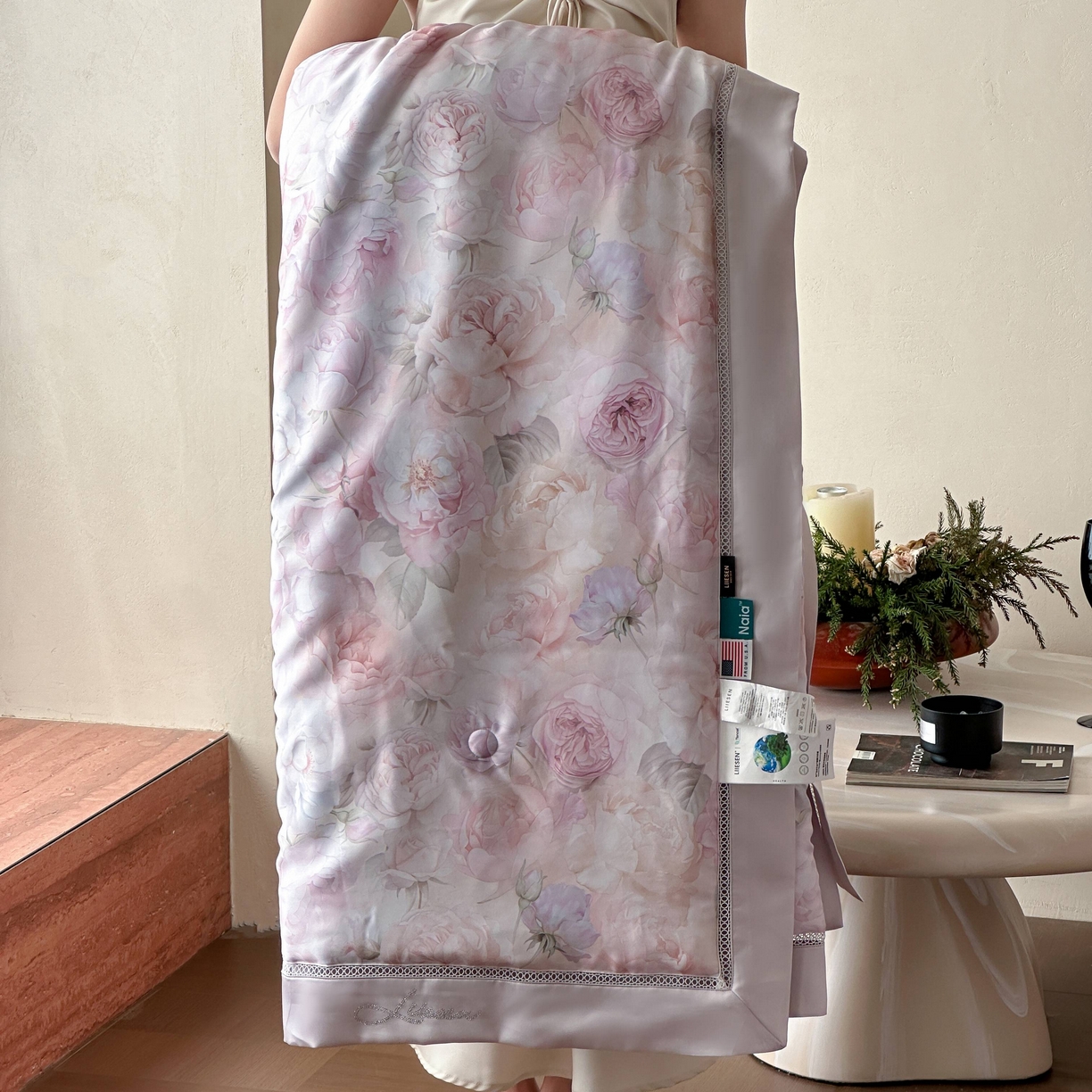 91家纺网 家纺一手货源 找家纺 丽笙被芯 2025新款A类兰精天丝印花naia镂空夏被夏凉被空调被 阿佳妮