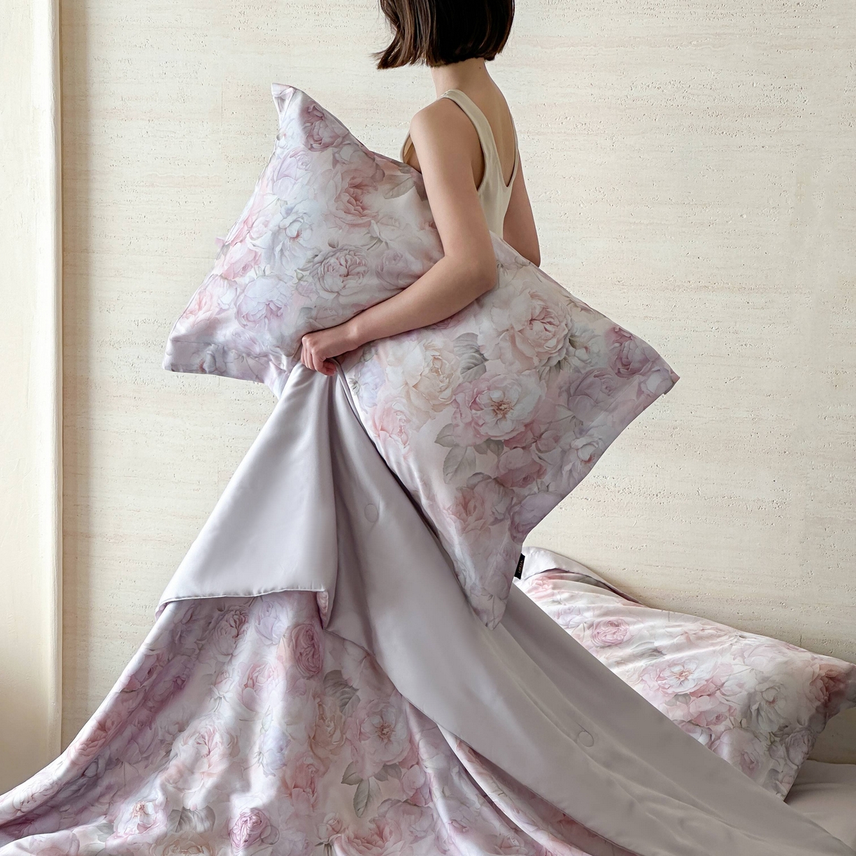 91家纺网 家纺一手货源 找家纺 丽笙被芯 2025新款A类兰精天丝印花naia镂空夏被夏凉被空调被 阿佳妮