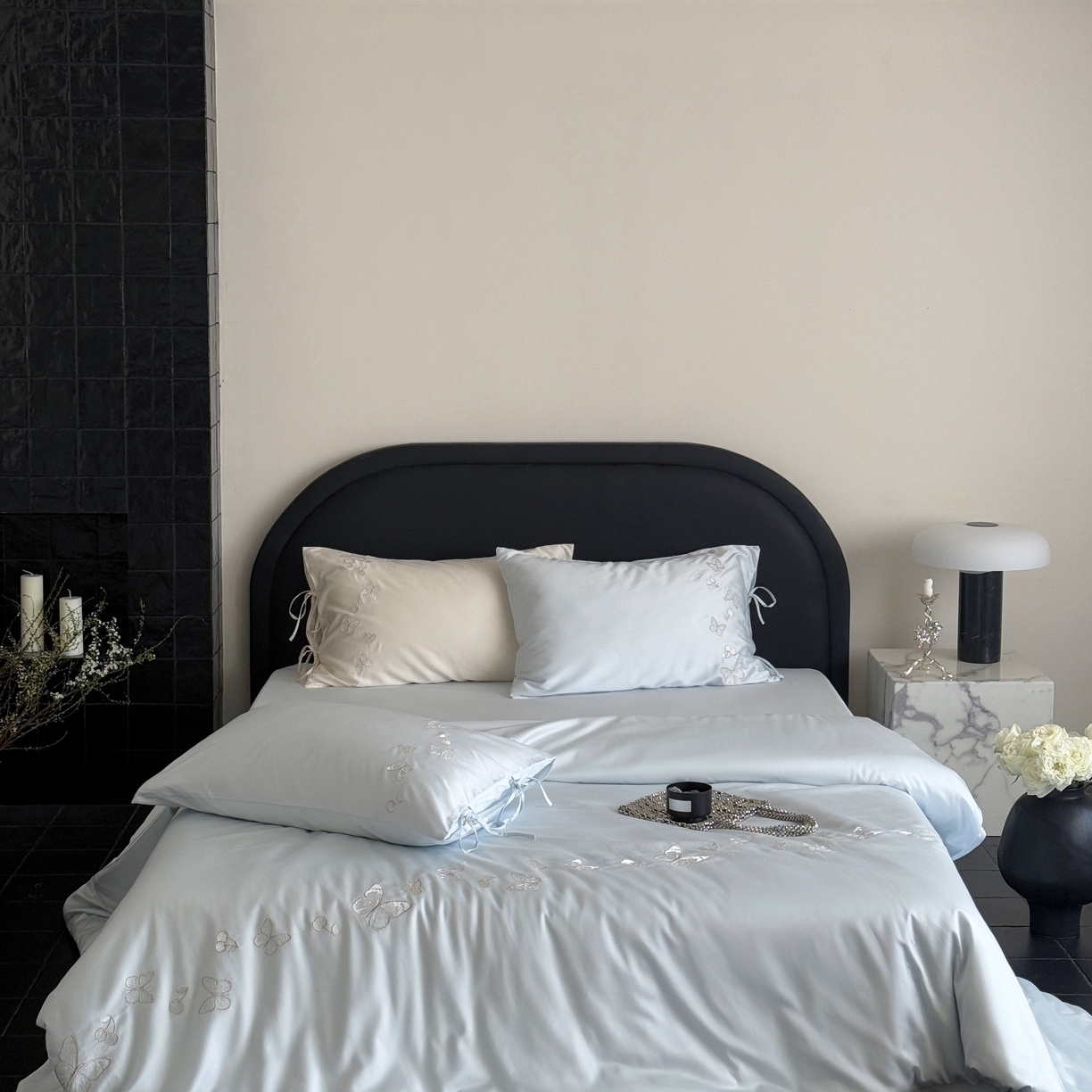 91家纺网 家纺一手货源 找家纺 MIU缪家居 2025新款60支兰精天丝四件套 梦蝶-幻境蓝