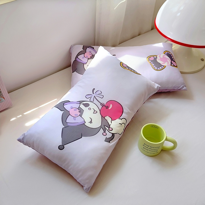 91家纺网 家纺一手货源 找家纺 希诺家居 2025春夏新款凉感丝豆豆枕三丽鸥凉感枕头可拆洗豆豆枕儿童枕幼儿园枕头直播引流赠品 豆豆枕-苹果库洛米