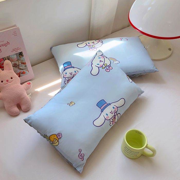 91家纺网 家纺一手货源 找家纺 希诺家居 2025春夏新款凉感丝豆豆枕三丽鸥凉感枕头可拆洗豆豆枕儿童枕幼儿园枕头直播引流赠品 豆豆枕-彩虹玉桂狗