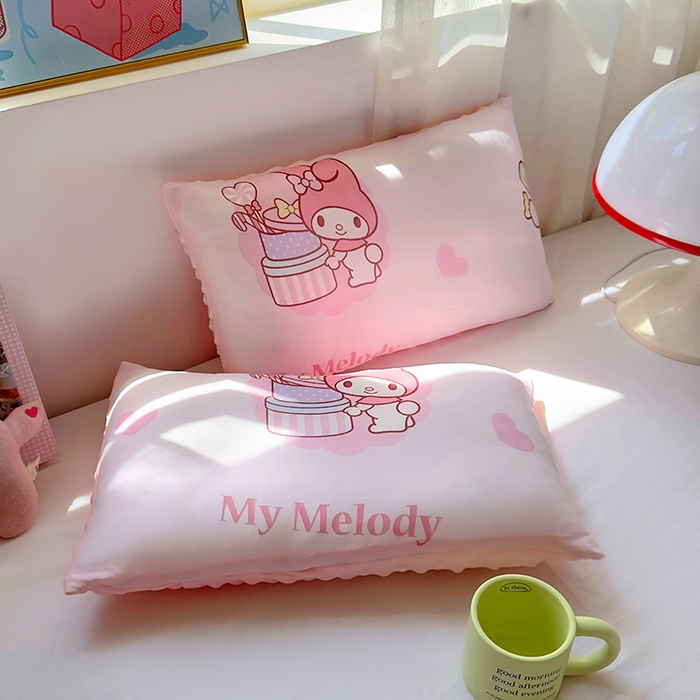 91家纺网 家纺一手货源 找家纺 希诺家居 2025春夏新款凉感丝豆豆枕三丽鸥凉感枕头可拆洗豆豆枕儿童枕幼儿园枕头直播引流赠品 豆豆枕-甜心美乐蒂