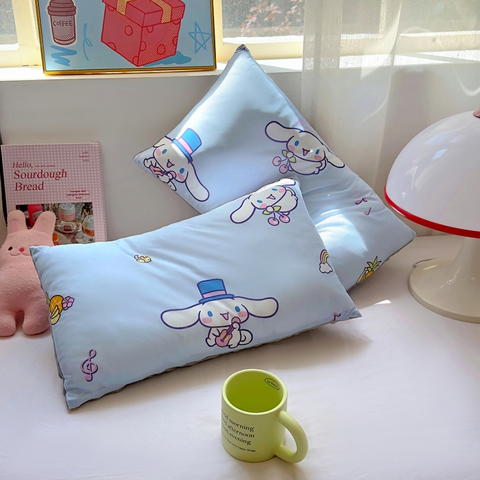 91家纺网 家纺一手货源 找家纺 希诺家居 2025春夏新款凉感丝豆豆枕三丽鸥凉感枕头可拆洗豆豆枕儿童枕幼儿园枕头直播引流赠品 豆豆枕-彩虹玉桂狗