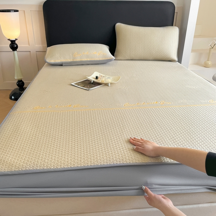 91家纺网 家纺一手货源 找家纺 欧邦 2025新款提花冰豆豆凉席三件套-幸运草 床笠款-幸运草-米