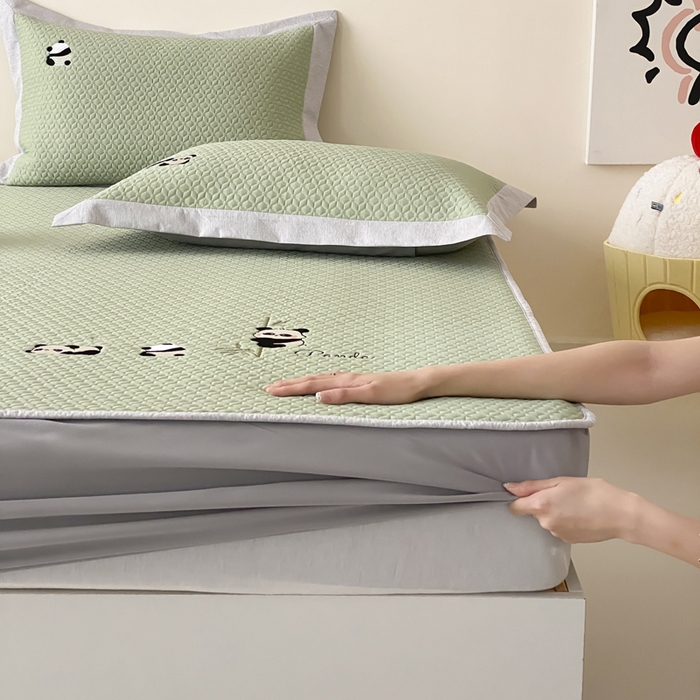 91家纺网 家纺一手货源 找家纺 （总）由有家居 2025新款新品A类PE高凉感分子进口刺绣豆豆凉席三件套