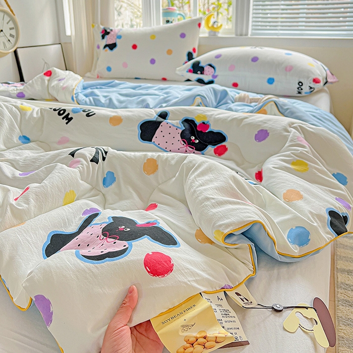 91家纺网 家纺一手货源 找家纺 玉海棠家纺 2025新款水洗皱皱纱印花夏被 被子被芯 波点小狗