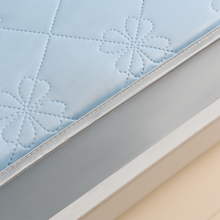 91家纺网 家纺一手货源 找家纺 2025新款清凉舒适凉感丝夏被四件套 天蓝