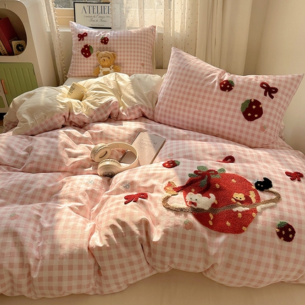 91家纺网 家纺一手货源 找家纺 （总）澳梵家居 2025新款小清新全棉印花毛巾绣四件套