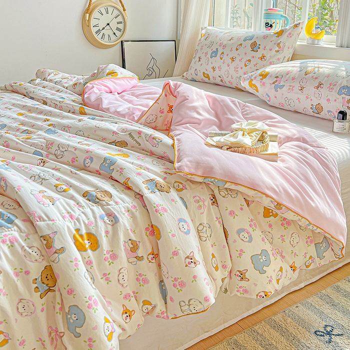 91家纺网 家纺一手货源 找家纺 玉海棠家纺 2025新款水洗皱皱纱印花夏被 被子被芯 灰蒙小狗