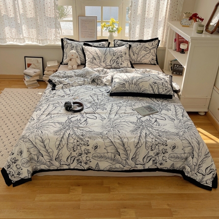 花伞家居 2025新款赫本高级感黑白系列花边夏被四件套 夏被-龟背叶