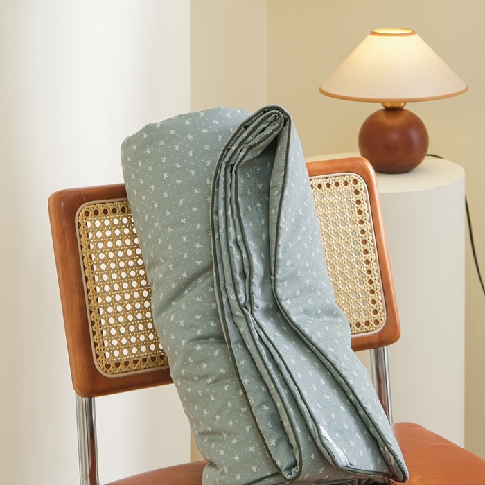 91家纺网 家纺一手货源 找家纺 U被家纺 2025新款全棉双层纱夏凉被茶歇系列 蝶花坊-绿