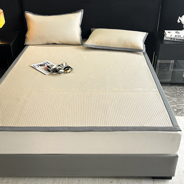 91家纺网 家纺一手货源 找家纺 欧邦 2025新款提花冰豆豆凉席三件套-幸运草 凉席款-幸运草-米