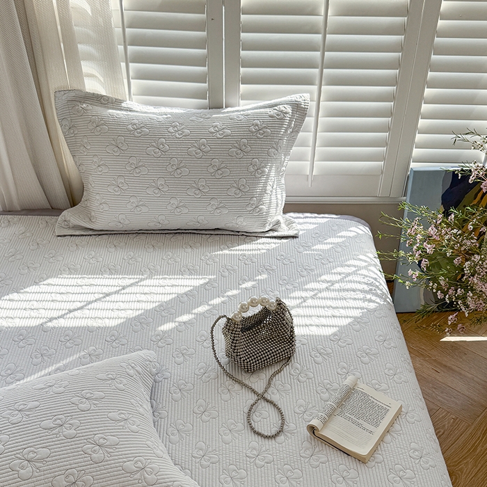 91家纺网 家纺一手货源 找家纺 （总）琳可家居 花开蝶自来系列双面再生纤维素纤维床盖高温水洗两面可用