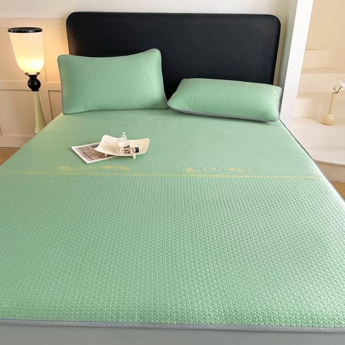 91家纺网 家纺一手货源 找家纺 欧邦 2025新款提花冰豆豆凉席三件套-幸运草 床笠款-幸运草-绿