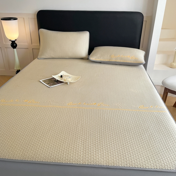 91家纺网 家纺一手货源 找家纺 欧邦 2025新款提花冰豆豆凉席三件套-幸运草 床笠款-幸运草-米