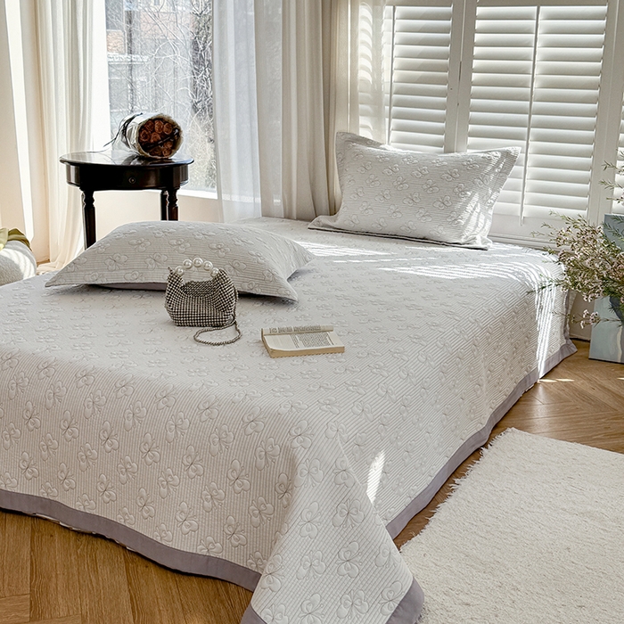 91家纺网 家纺一手货源 找家纺 琳可家居 花开蝶自来系列双面再生纤维素纤维床盖高温水洗两面可用 花开蝶自来-白