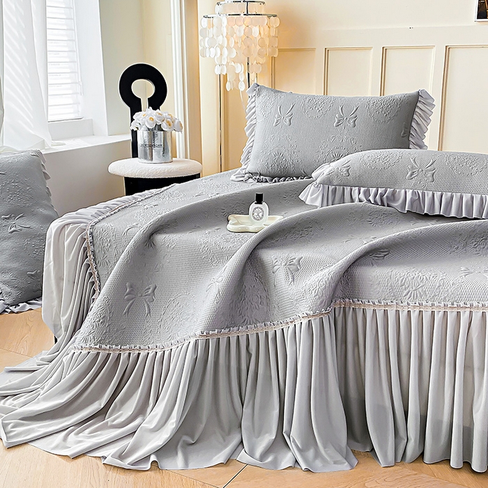 91家纺网 家纺一手货源 找家纺 2025新款复合三明治床裙款凉豆豆凉席三件套系列 约定-绅士灰