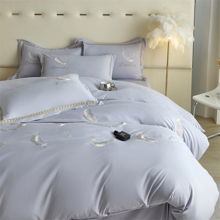 91家纺网 家纺一手货源 找家纺 佳宇轩 2025新款亲肤水洗棉刺绣四件套系列 蜜羽-浅灰