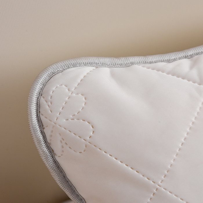 91家纺网 家纺一手货源 找家纺 2025新款清凉舒适凉感丝夏被四件套 珍珠白