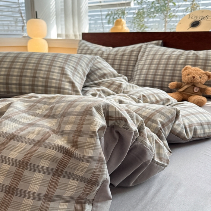 91家纺网 家纺一手货源 找家纺 呗旺鹿 2025新款学生季全棉纯棉40支跑量款巴恩风四件套 曼弗灰