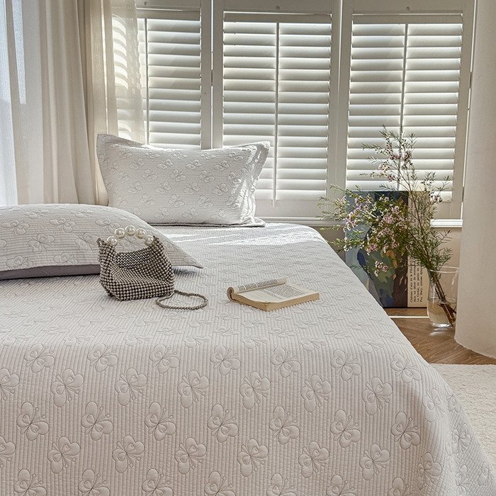 91家纺网 家纺一手货源 找家纺 （总）琳可家居 花开蝶自来系列双面再生纤维素纤维床盖高温水洗两面可用