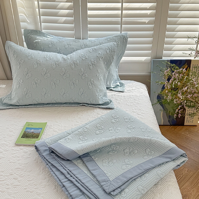 91家纺网 家纺一手货源 找家纺 琳可家居 花开蝶自来系列双面再生纤维素纤维床盖高温水洗两面可用 花开蝶自来-兰